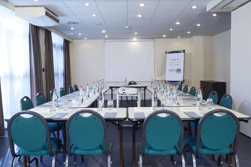 호텔 Campanile Argenteuil