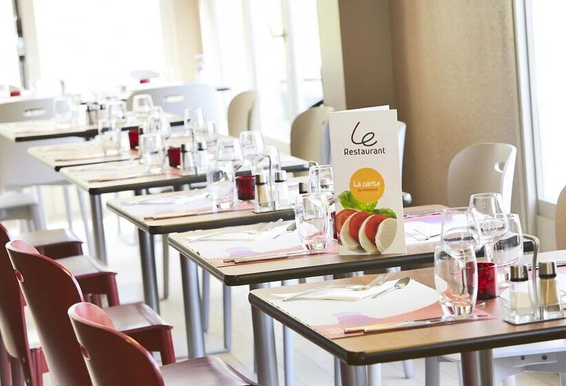 فندق Campanile Auxerre  Moneteau