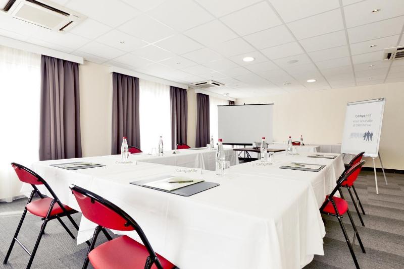 فندق Campanile Auxerre  Moneteau