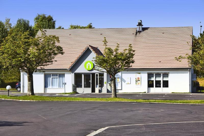 فندق Campanile Auxerre  Moneteau