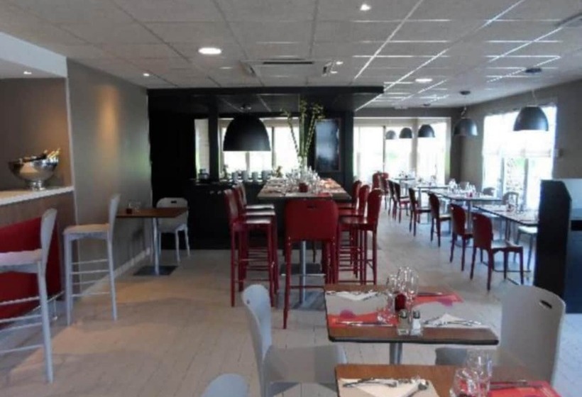 فندق Campanile Auxerre  Moneteau