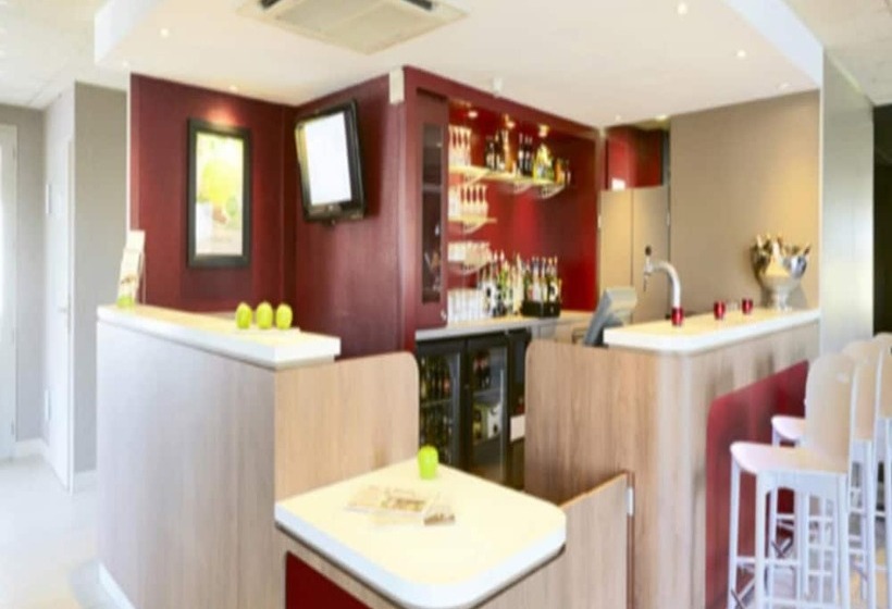 فندق Campanile Auxerre  Moneteau