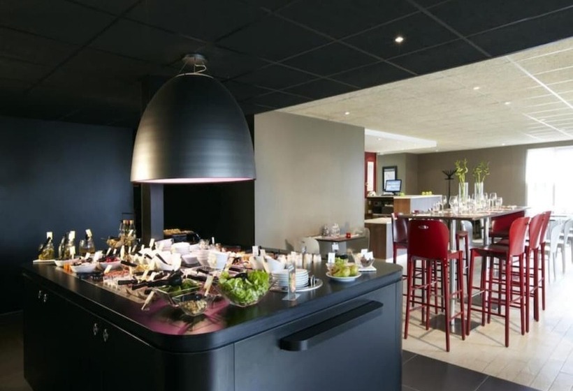 فندق Campanile Auxerre  Moneteau