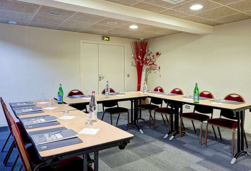 Отель Campanile Genève   Ferney Voltaire