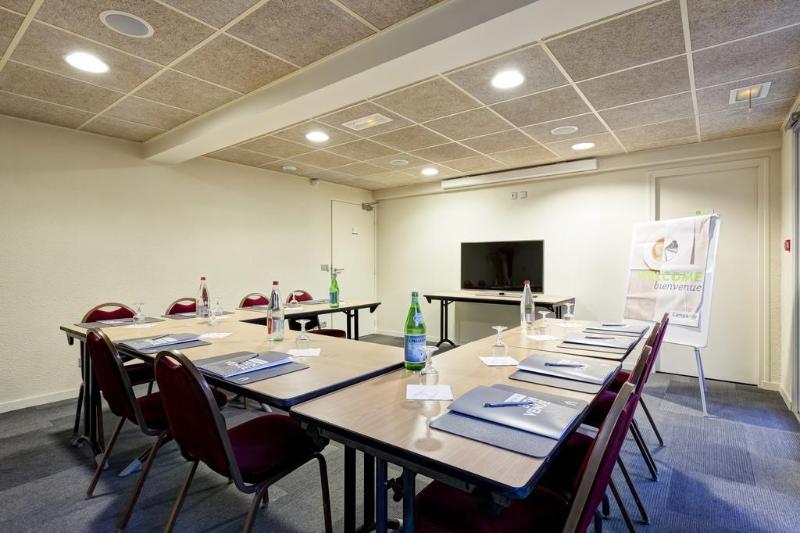 Отель Campanile Genève   Ferney Voltaire