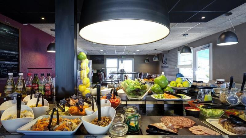 Отель Campanile Genève   Ferney Voltaire