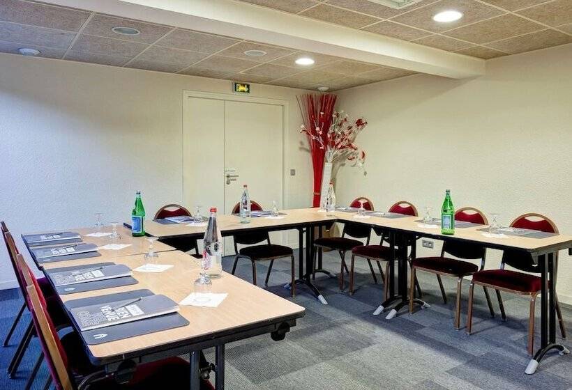 Отель Campanile Genève   Ferney Voltaire