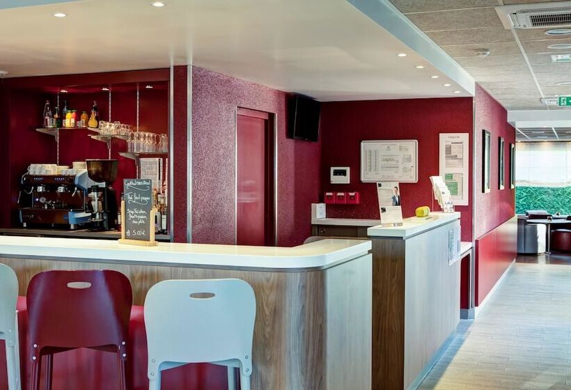 Отель Campanile Genève   Ferney Voltaire