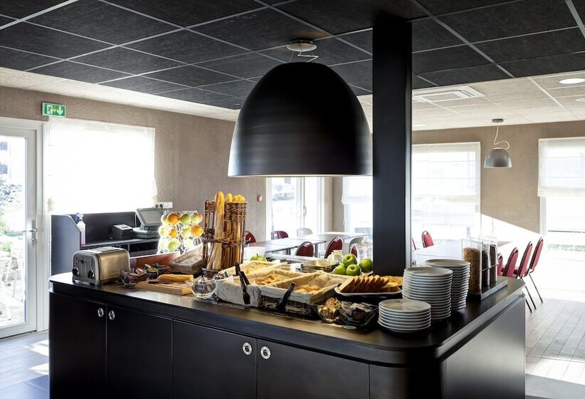 Отель Campanile Genève   Ferney Voltaire