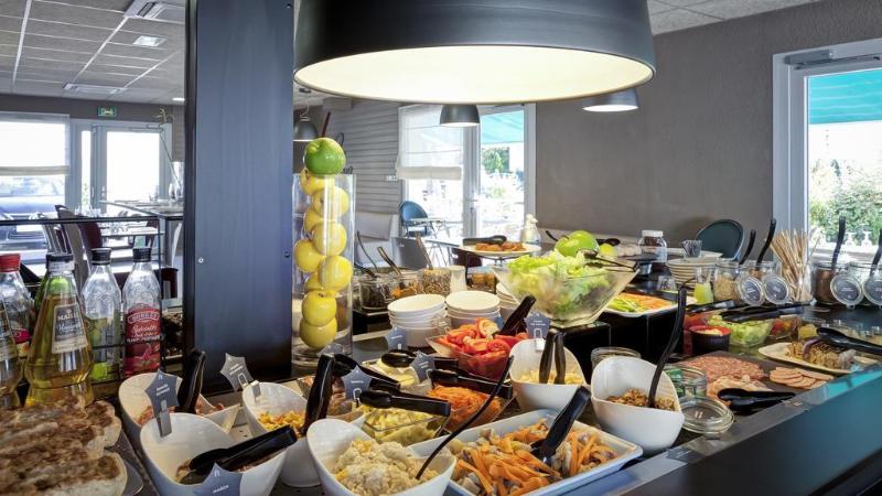 Отель Campanile Genève   Ferney Voltaire