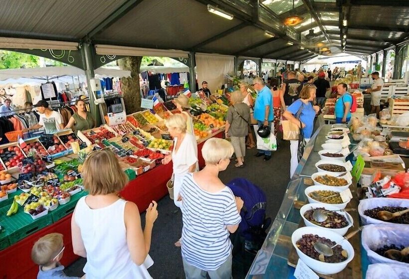 בית מלון כפרי Cannes Croisette