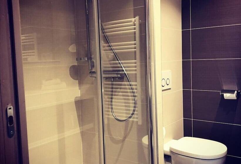 Отель De La Paix