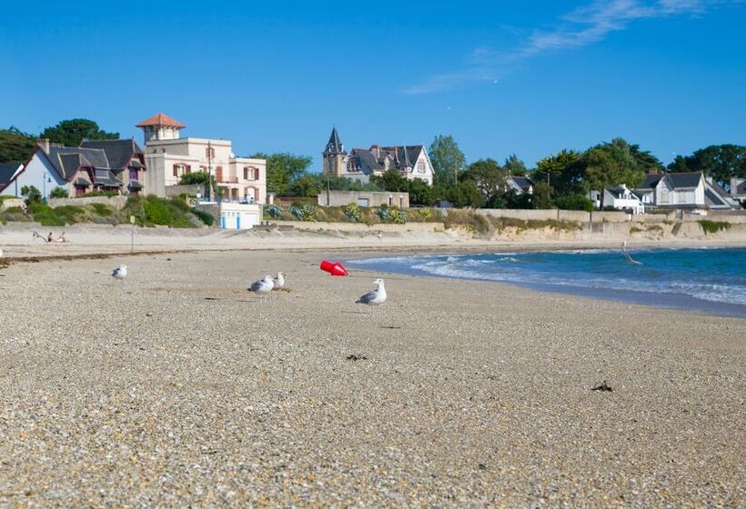 בית מלון כפרי De La Plage