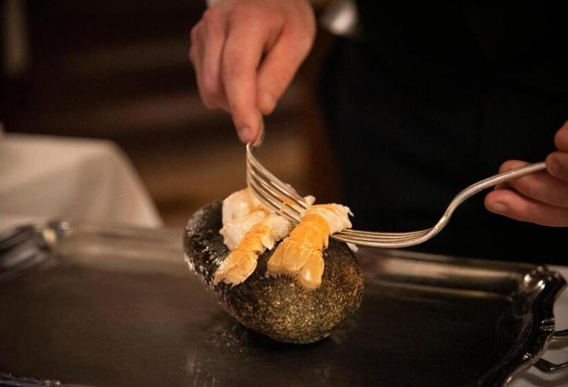 فندق De La Poste