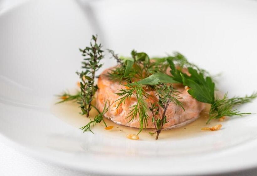 فندق De La Poste