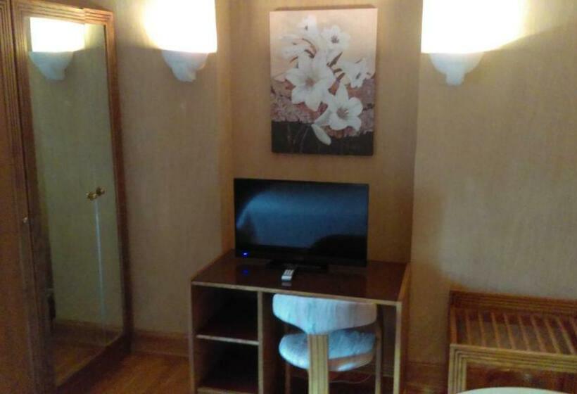 فندق De L'orangerie