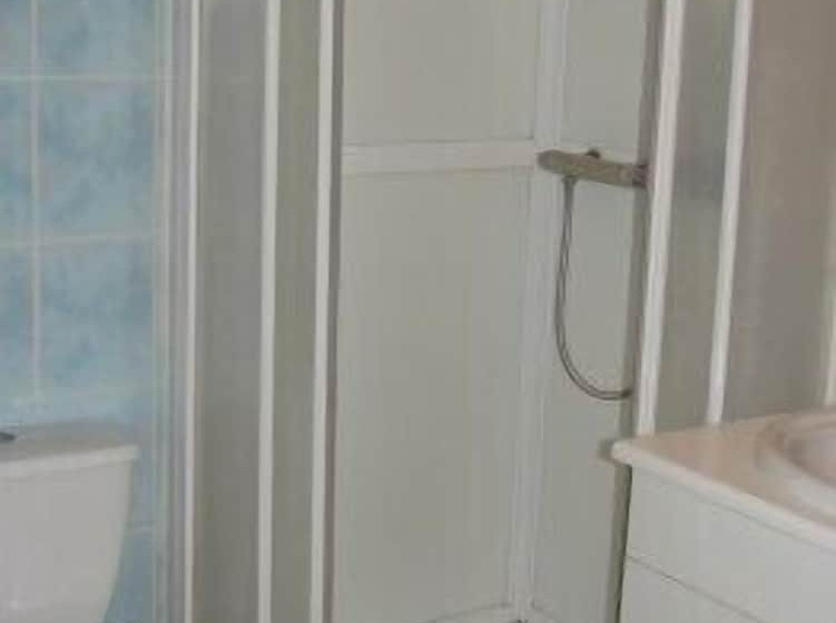 Отель De Paris Et Des Voyageurs