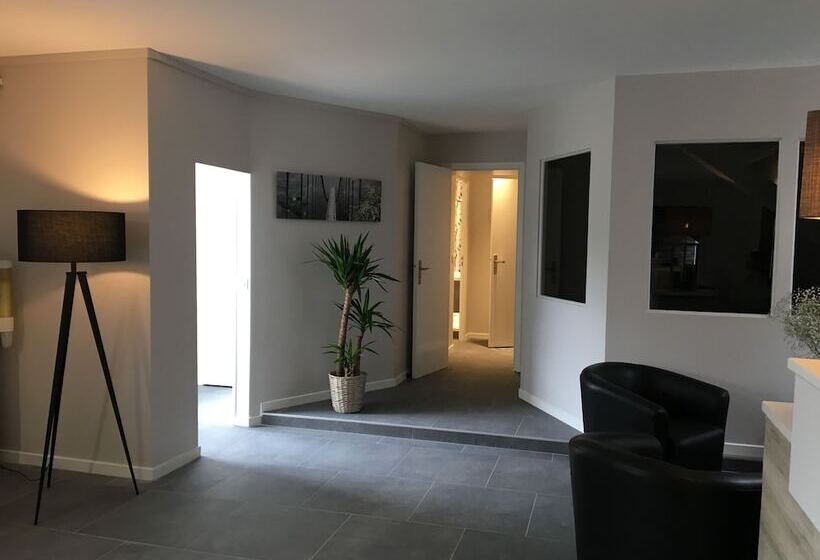 فندق Domaine De Joinville