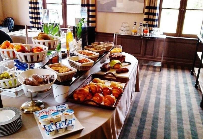 فندق Domaine De Joinville