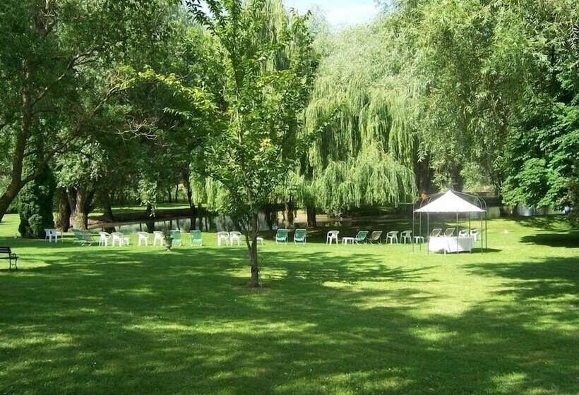 ホテル Domaine De Roullet