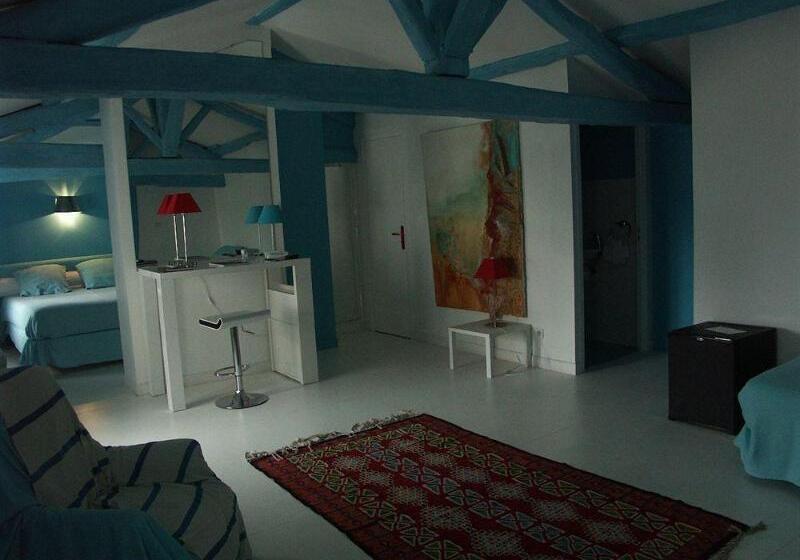 Отель Du Palais