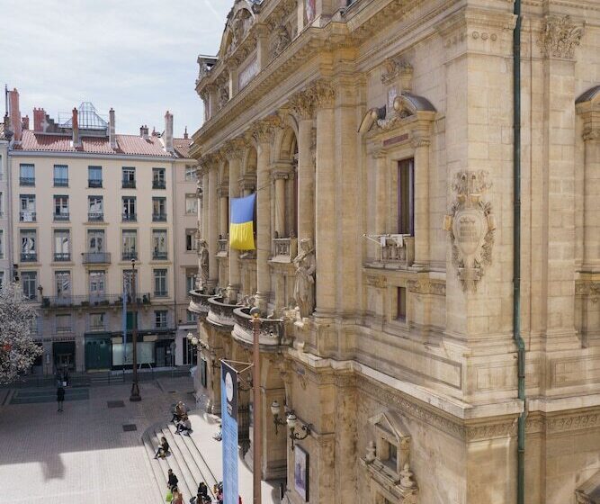 Отель Du Theatre