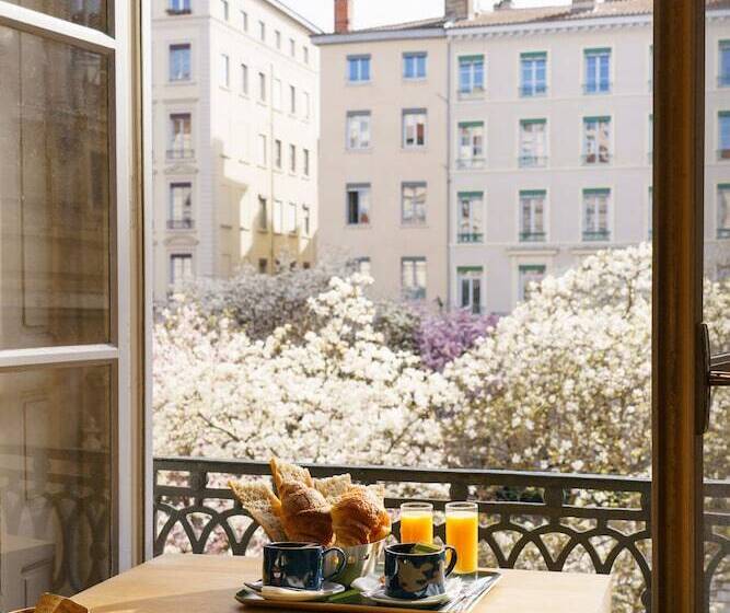 Отель Du Theatre