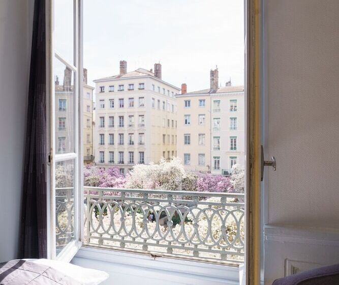 Отель Du Theatre