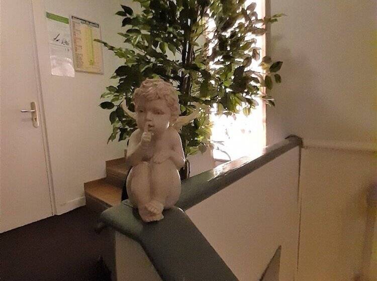 בית מלון כפרי Du Tricastin