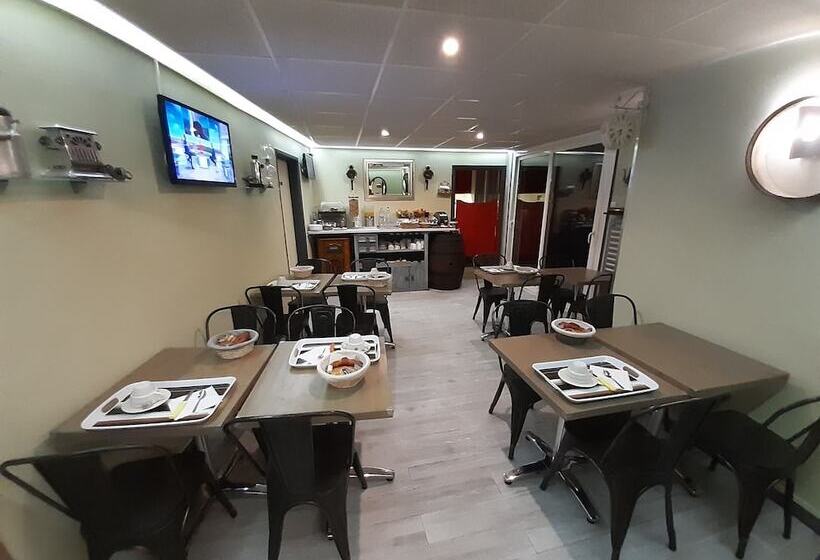 فندق Du Tricastin