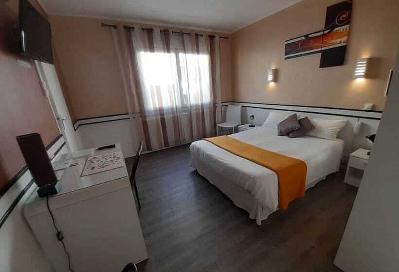 בית מלון כפרי Du Tricastin