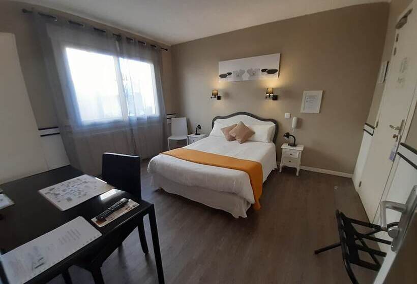 בית מלון כפרי Du Tricastin