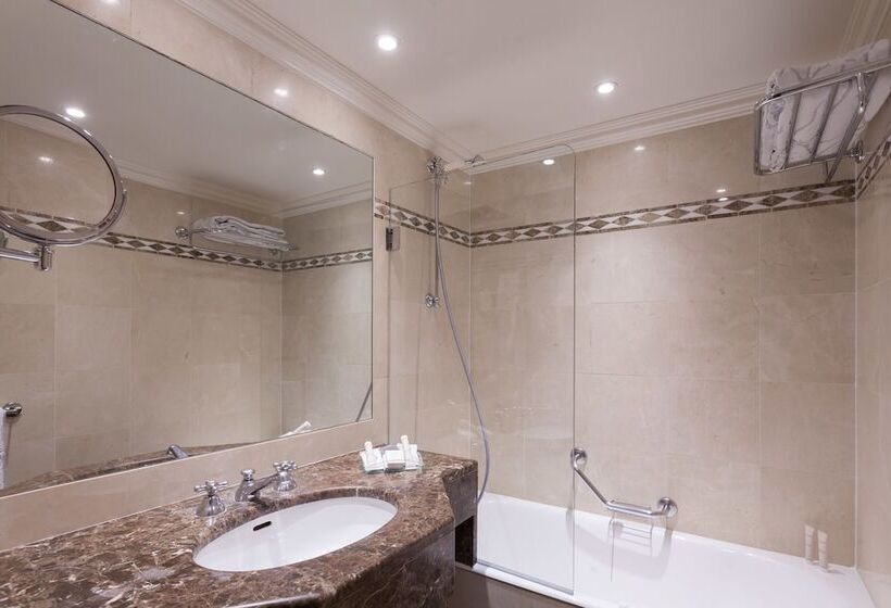 هتل Grand Hôtel De L Univers Saint Germain
