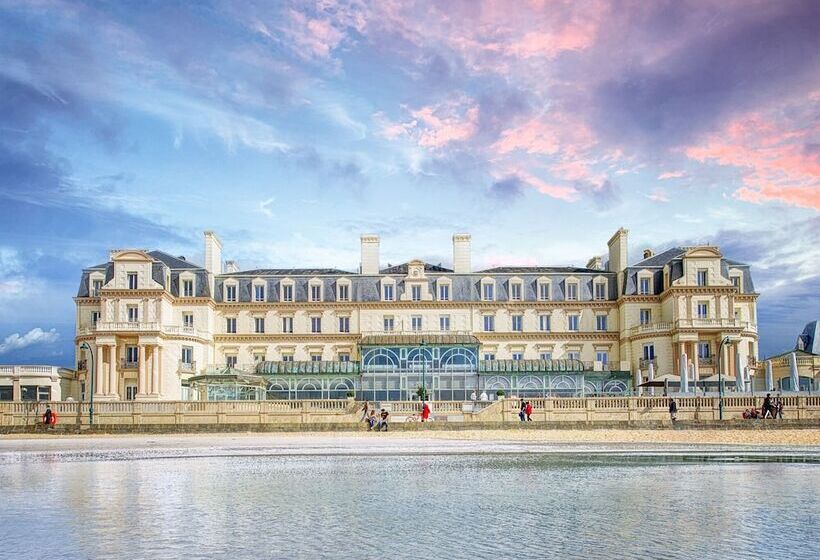 호텔 Grand Hôtel Des Thermes