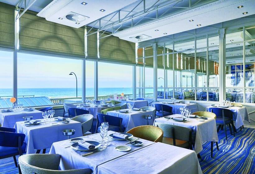 호텔 Grand Hôtel Des Thermes