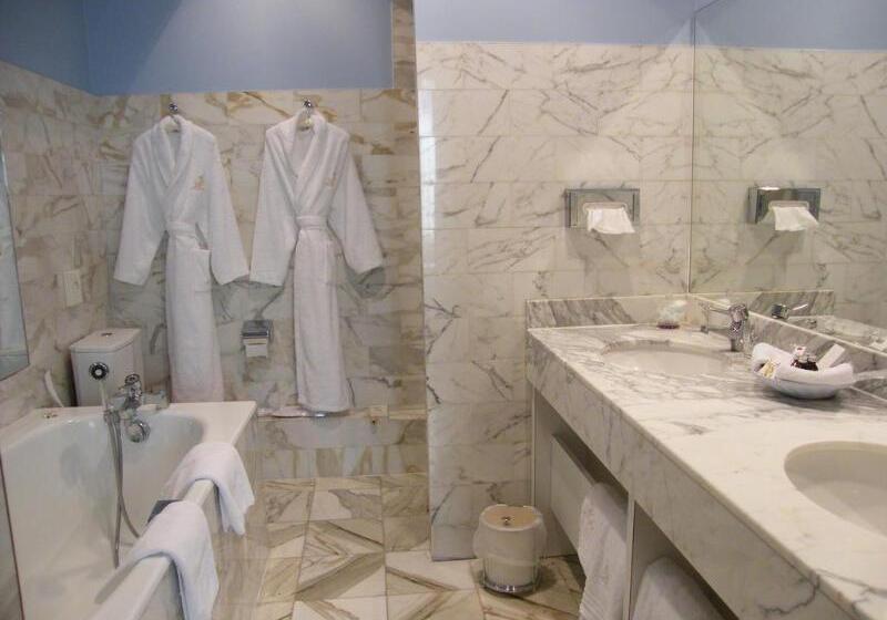 هتل Grand Hôtel Des Templiers