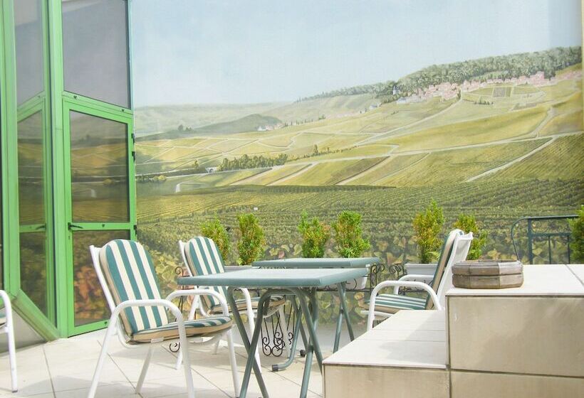 هتل Grand Hôtel Des Templiers