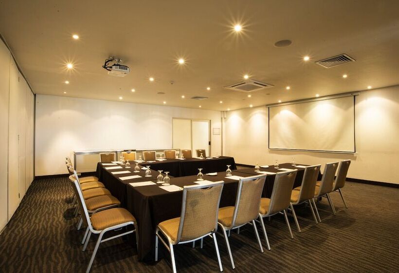 호텔 Holiday Inn Suva, An Ihg