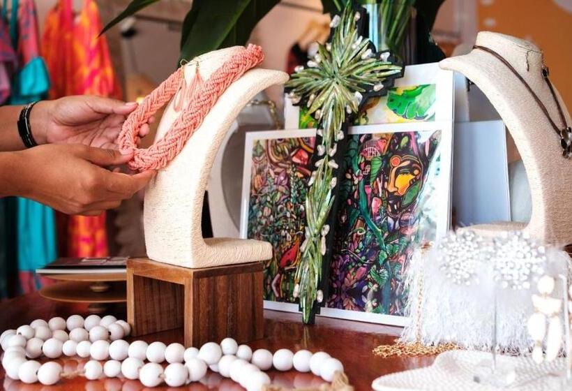 هتل Holiday Inn Suva, An Ihg