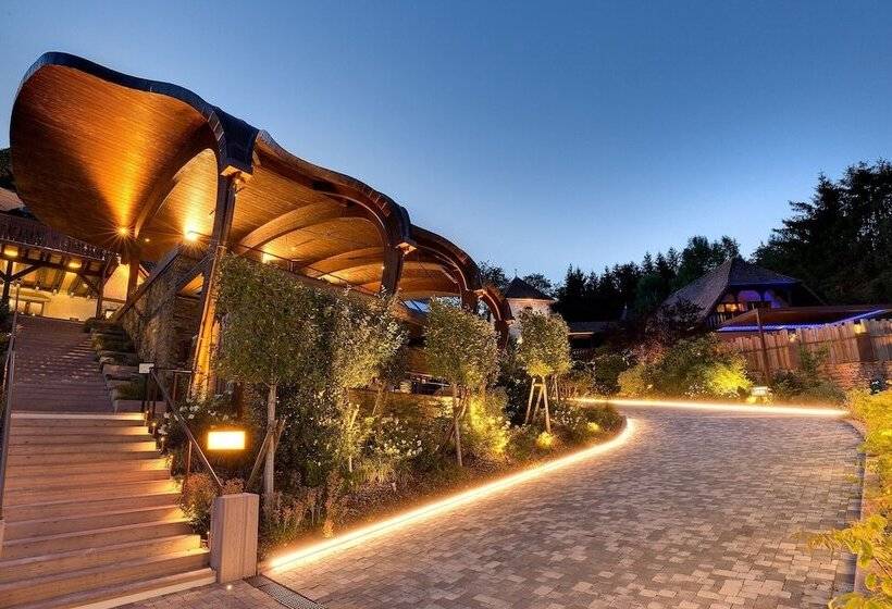 ホテル La Cheneaudière   Hôtel Spa   Relais & Châteaux