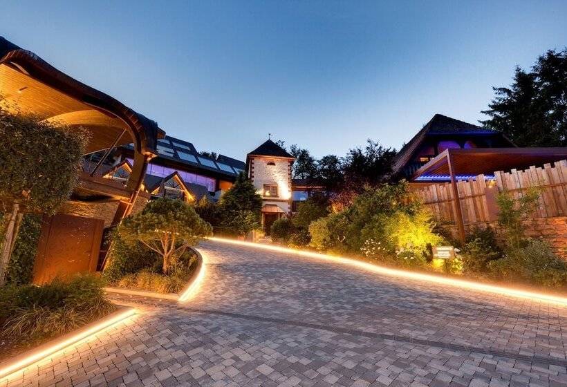 בית מלון כפרי La Cheneaudière   Hôtel Spa   Relais & Châteaux