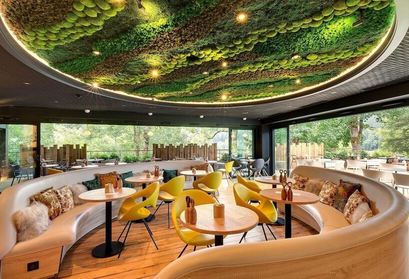 ホテル La Cheneaudière   Hôtel Spa   Relais & Châteaux