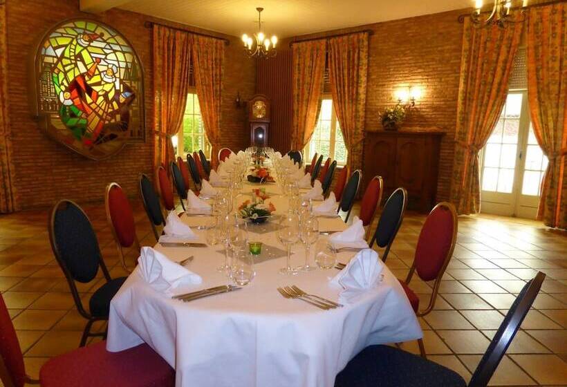 ホテル Logis   Hostellerie & Restaurant Saint Louis