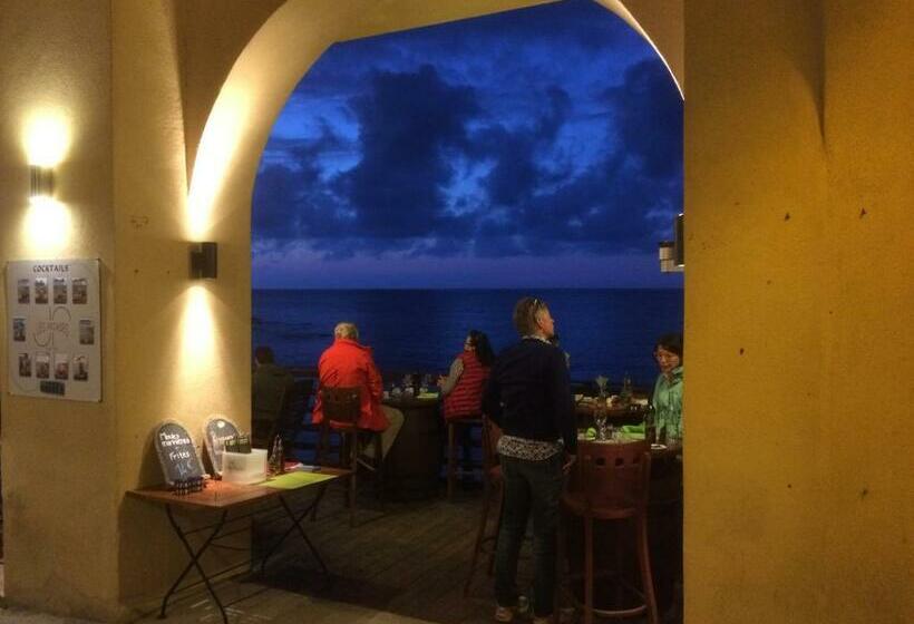 فندق Hôtel De La Plage Les Arcades