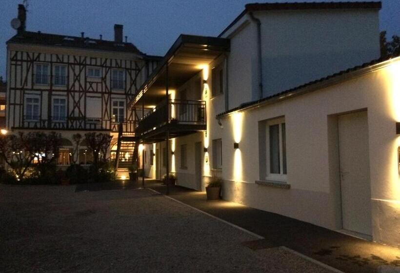 ホテル Hôtel Jardin Le Pasteur