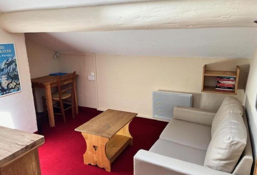 هتل Hôtel Le Colbert