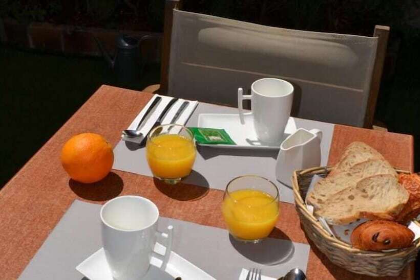 酒店 Hôtel Les Corps Saints