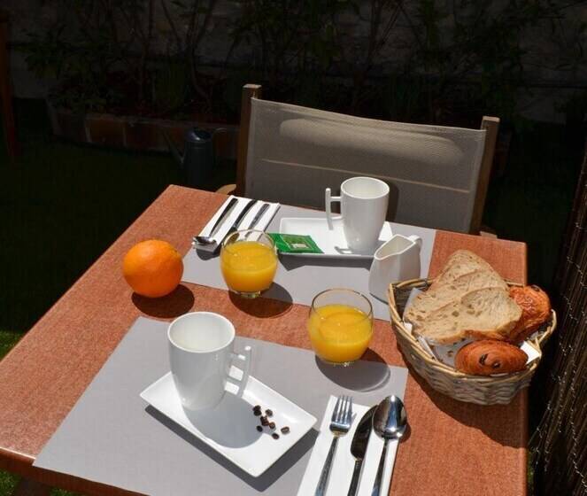 酒店 Hôtel Les Corps Saints