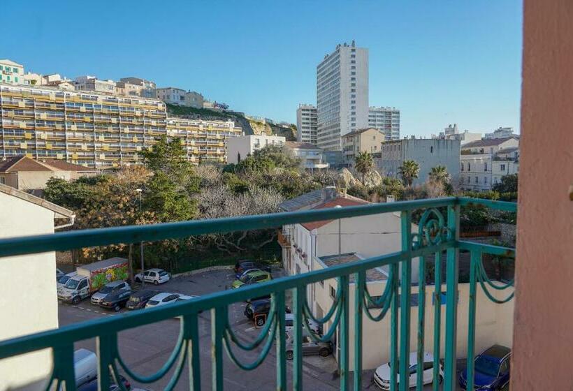 בית מלון כפרי Hôtel Peron