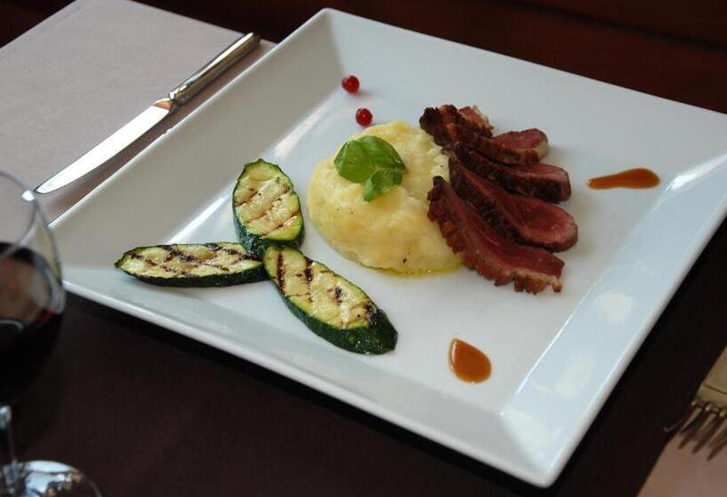 בית מלון כפרי Hôtel Plein Sud Et Piscine